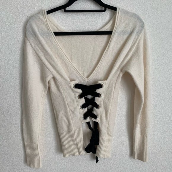 Victoria Secret's cream slouchy Fuzzy Sweater - Picture 9 of 10